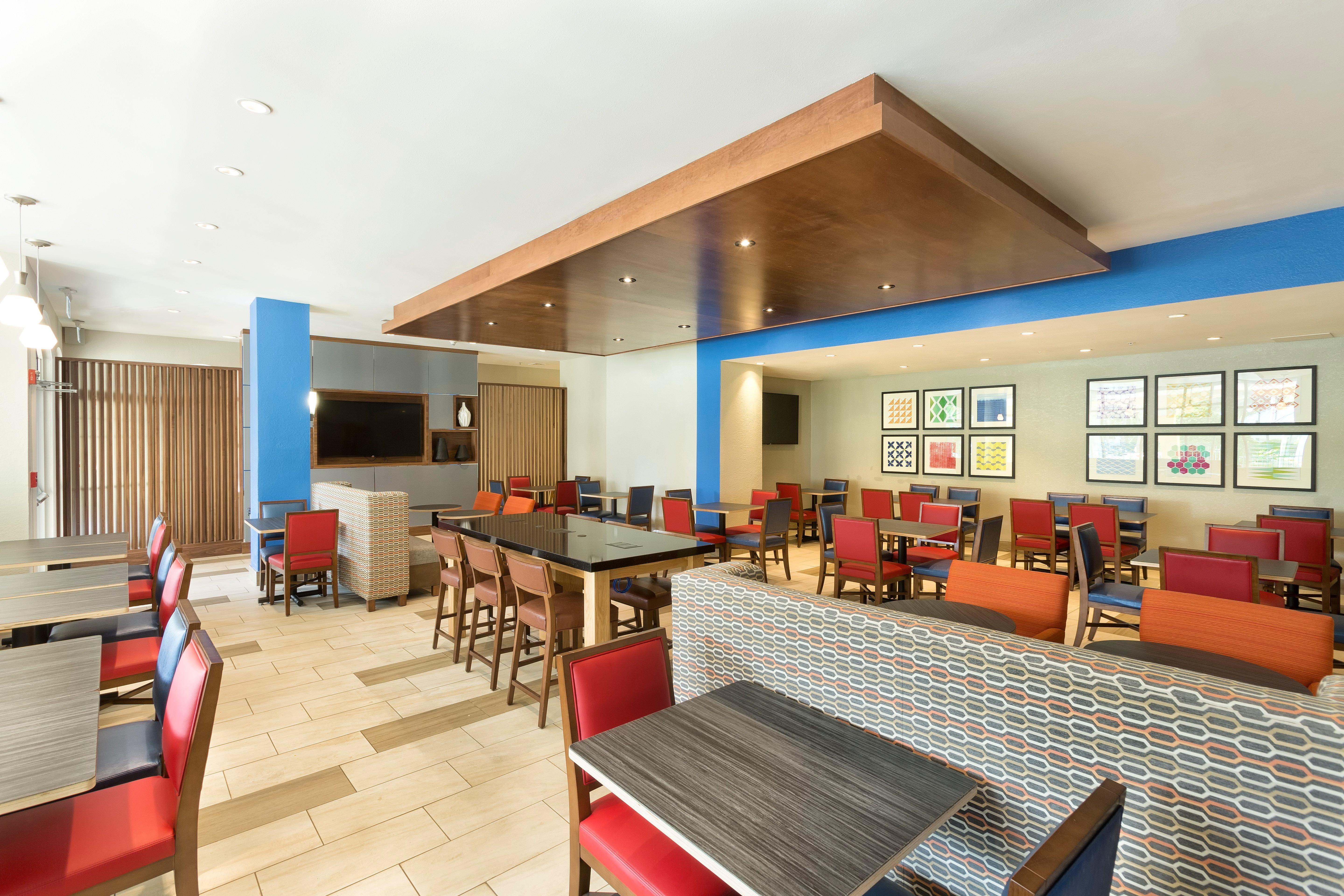 Holiday Inn Express & Suites S Lake Buena Vista By Ihg Кіссіммі Екстер'єр фото